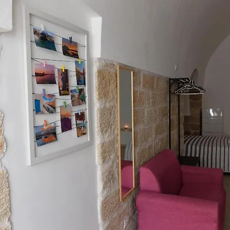 Marbella House * Полиньяно-а-Маре